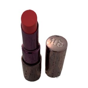 NEW Urban Decay Streak Revolution Lipstick